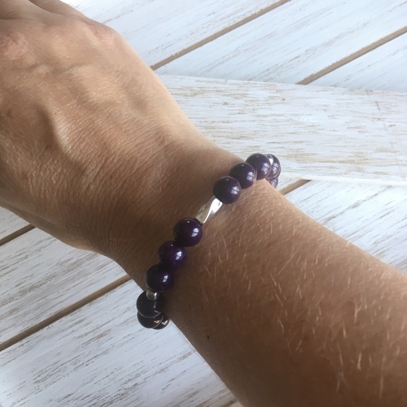 Eggplant Jade and Hematite Bracelet - Picture 2 of 2